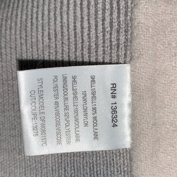 Halston Heritage open front sweater. Size Small - Picture 6 of 6